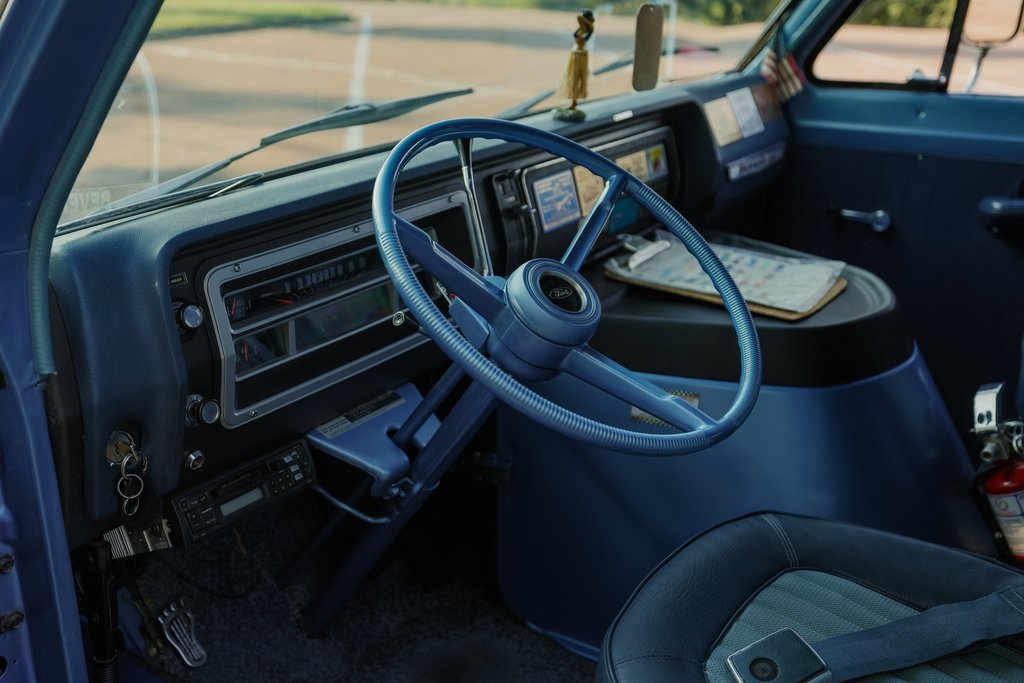 1974-ford-e-150-club-wagon-for-sale-35