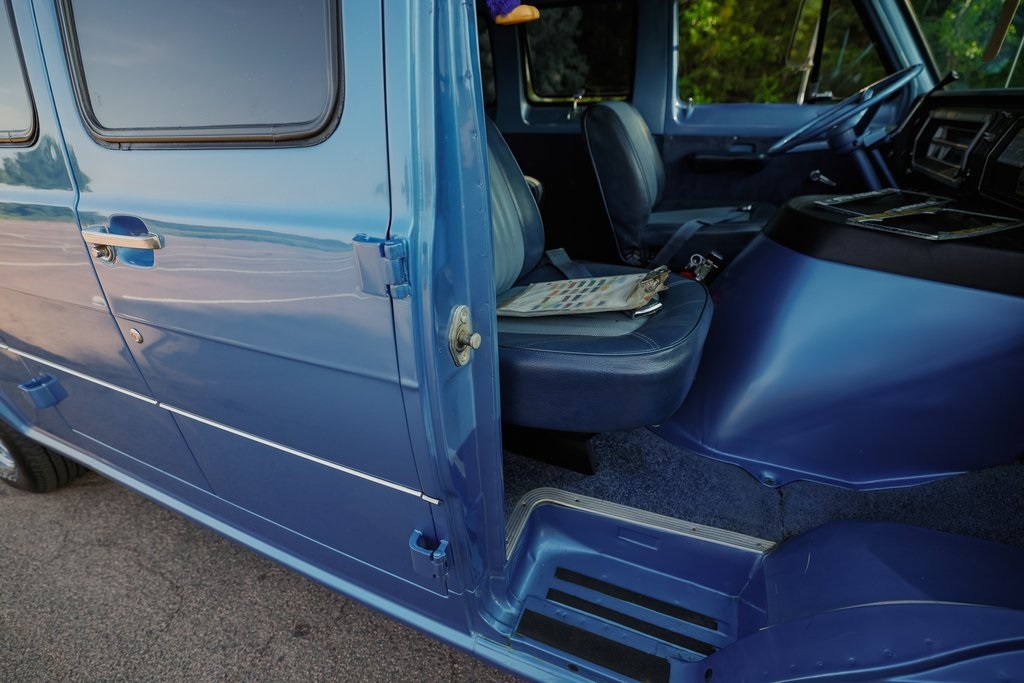 1974-ford-e-150-club-wagon-for-sale-45