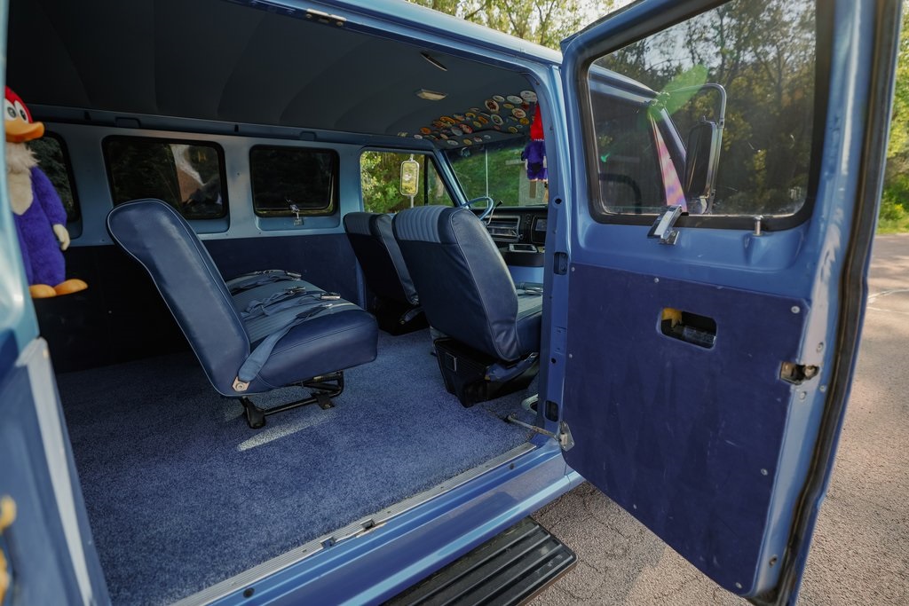 1974-ford-e-150-club-wagon-for-sale-49