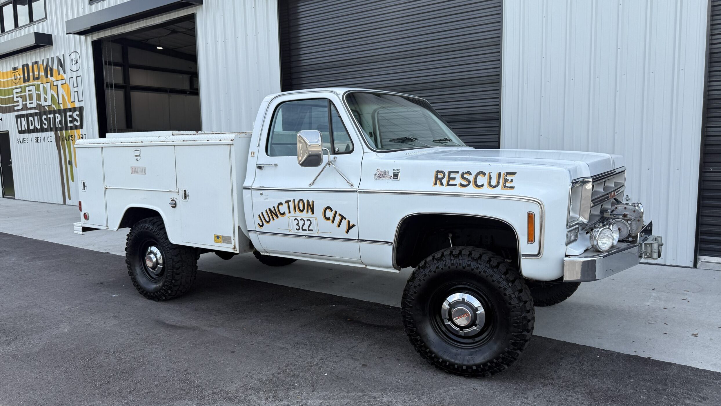 1975-gmc-k25-fire-service-truck-for-sale-08