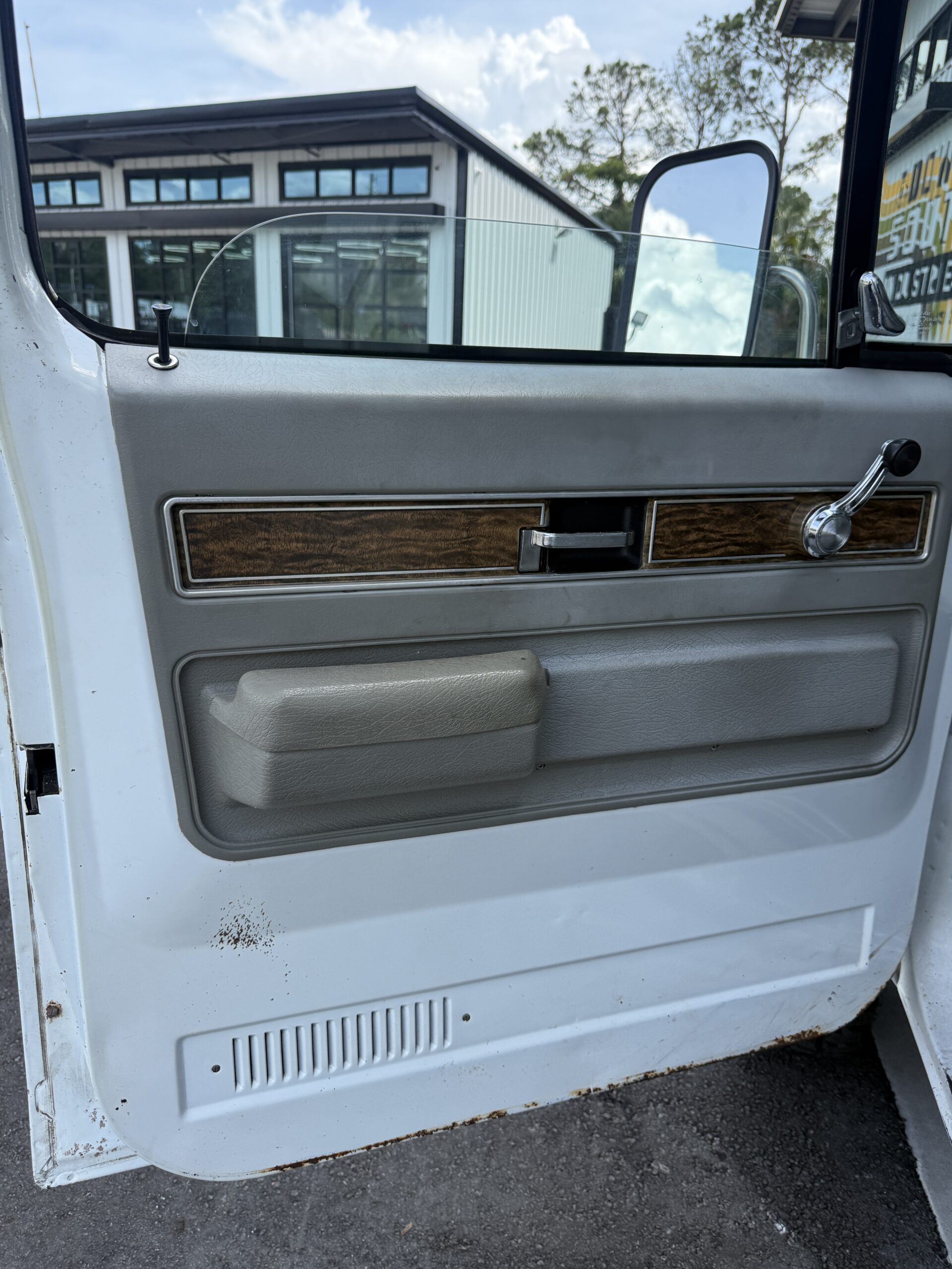 1975-gmc-k25-fire-service-truck-for-sale-12
