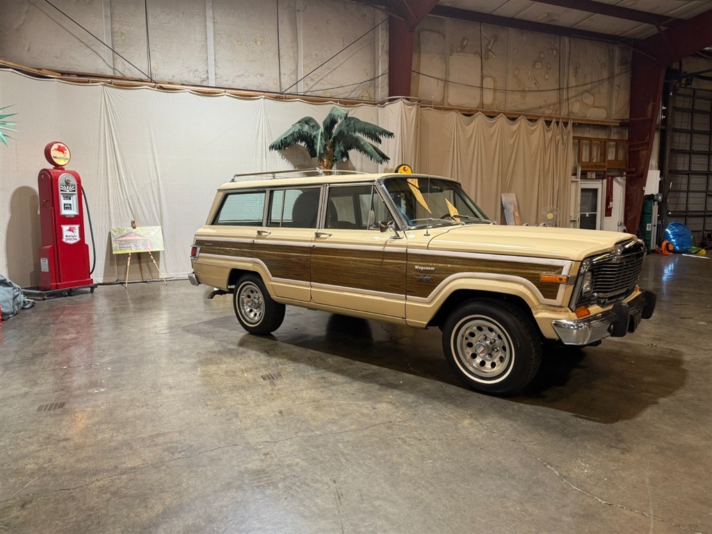 1979-jeep-wagoneer-limited-for-sale-2