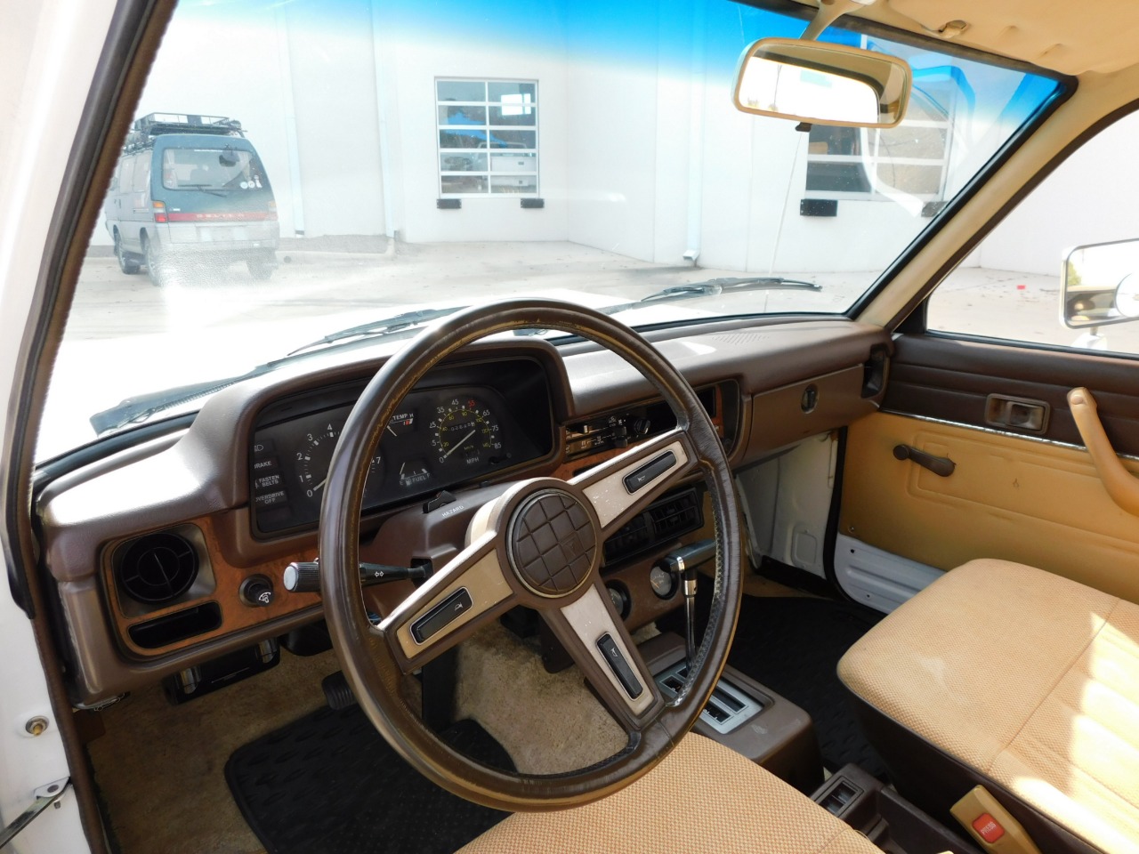 1982-toyota-pickup-sr5-for-sale-46