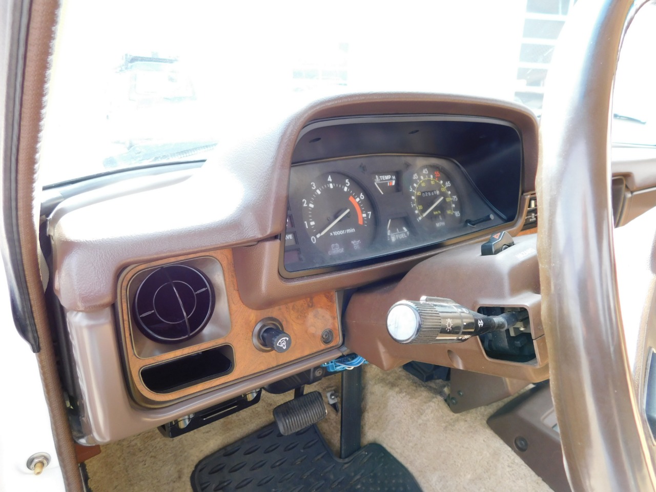 1982-toyota-pickup-sr5-for-sale-47