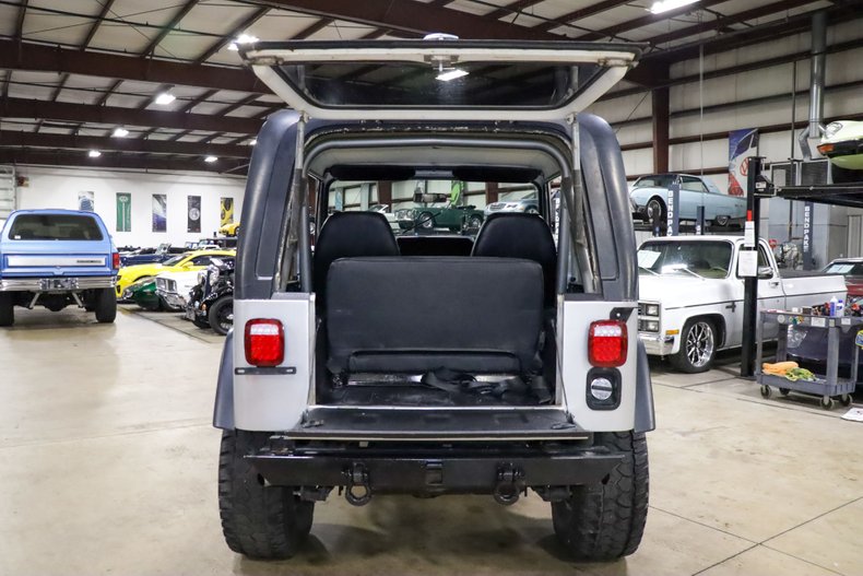 1983-jeep-cj-7-renegade (19)