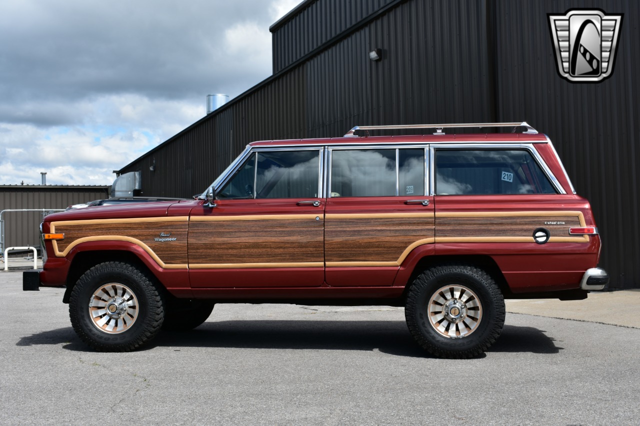 1984-Jeep-Wagoneer-for-sale-05