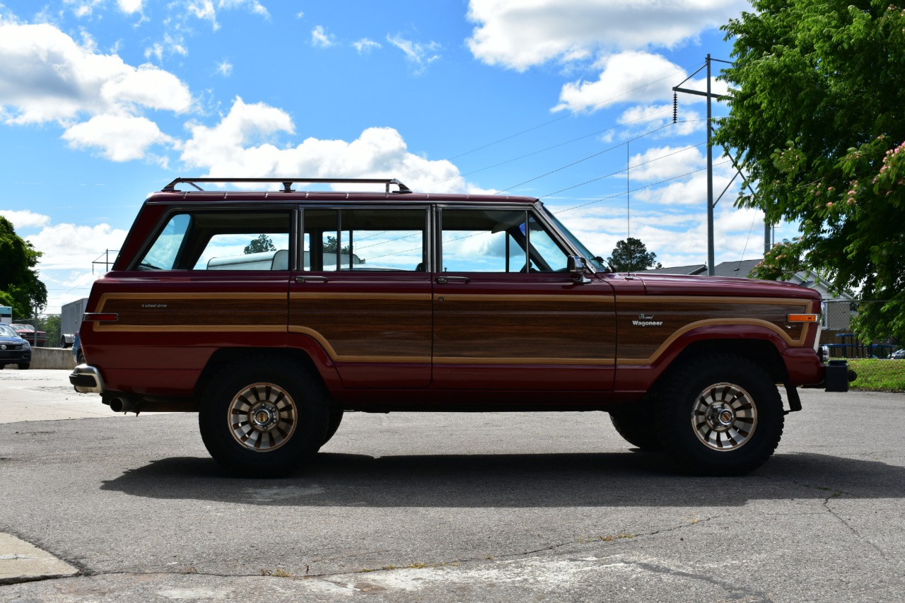 1984-Jeep-Wagoneer-for-sale-13