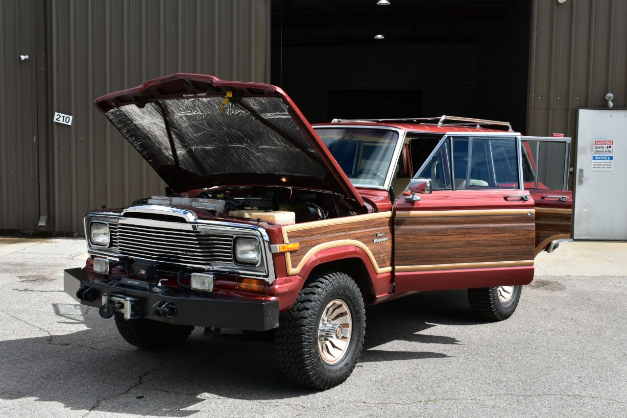 1984-Jeep-Wagoneer-for-sale-18