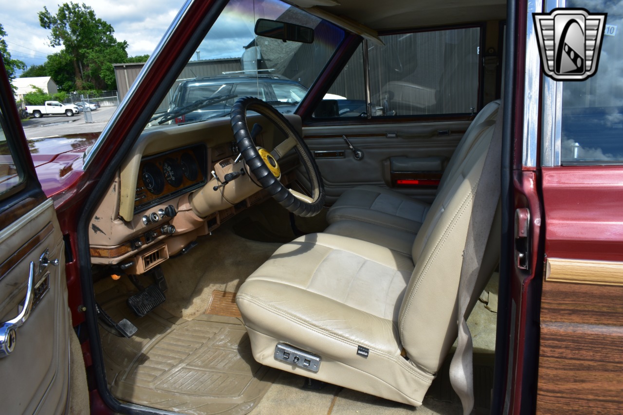 1984-Jeep-Wagoneer-for-sale-38