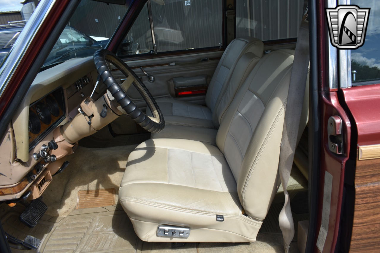 1984-Jeep-Wagoneer-for-sale-39