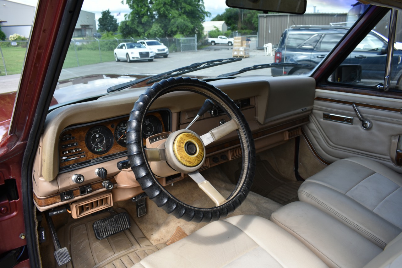 1984-Jeep-Wagoneer-for-sale-40