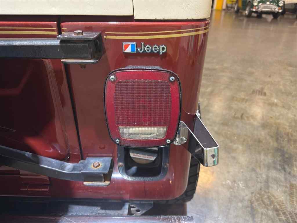 1984-jeep-cj7-renegade-for-sale-38
