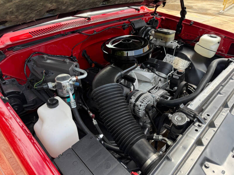 1985-chevrolet-c10-silverado-ls2 (24)