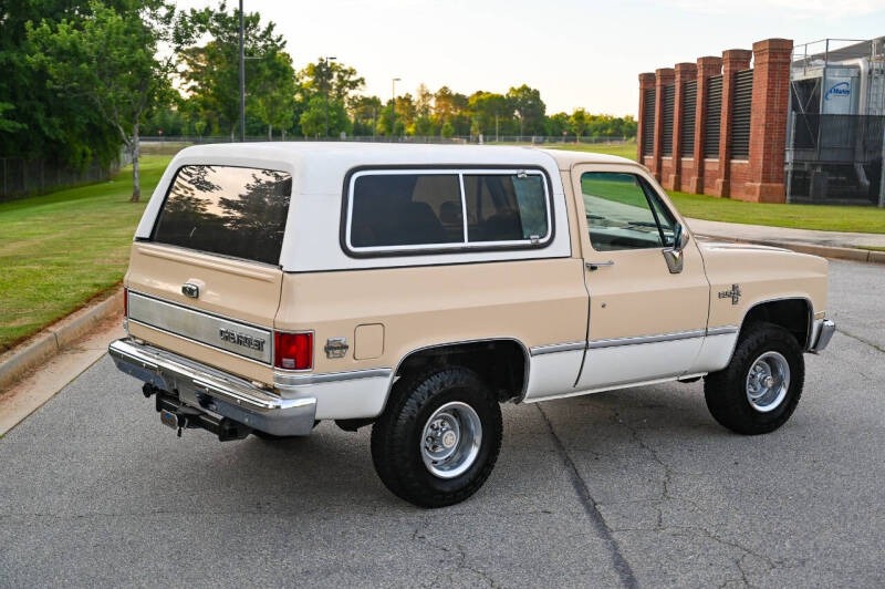 1986-chevrolet-k5-blazer-silverado-for-sale-1
