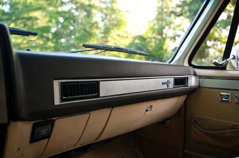 1986-chevrolet-k5-blazer-silverado-for-sale-102