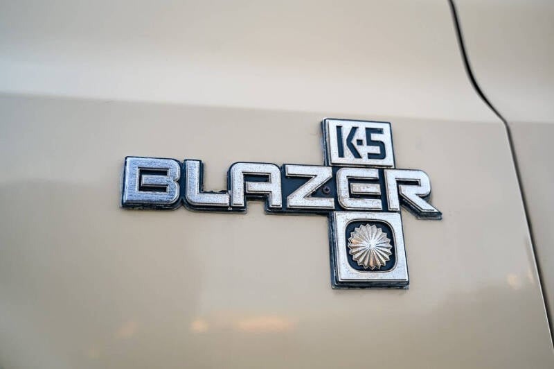1986-chevrolet-k5-blazer-silverado-for-sale-13