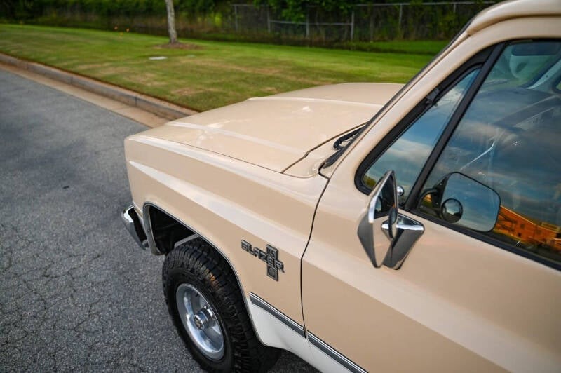 1986-chevrolet-k5-blazer-silverado-for-sale-17