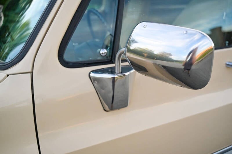 1986-chevrolet-k5-blazer-silverado-for-sale-19