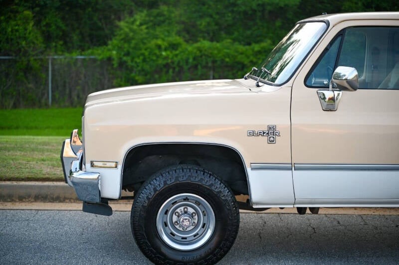 1986-chevrolet-k5-blazer-silverado-for-sale-7
