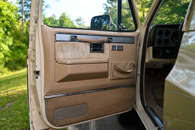 1986-chevrolet-k5-blazer-silverado-for-sale-85