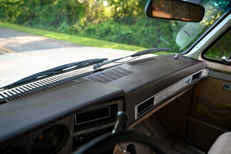 1986-chevrolet-k5-blazer-silverado-for-sale-93