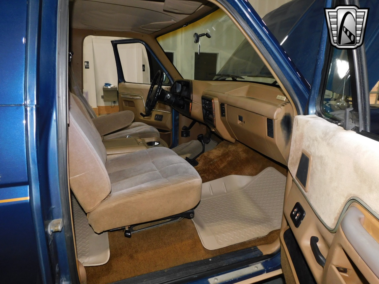 1987-ford-bronco-eddie-bauer-for-sale-06