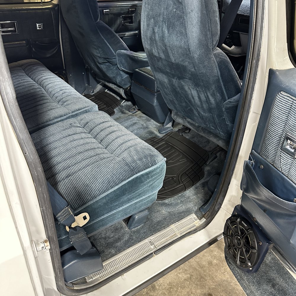 1989-chevrolet-suburban-2500-for-sale-27