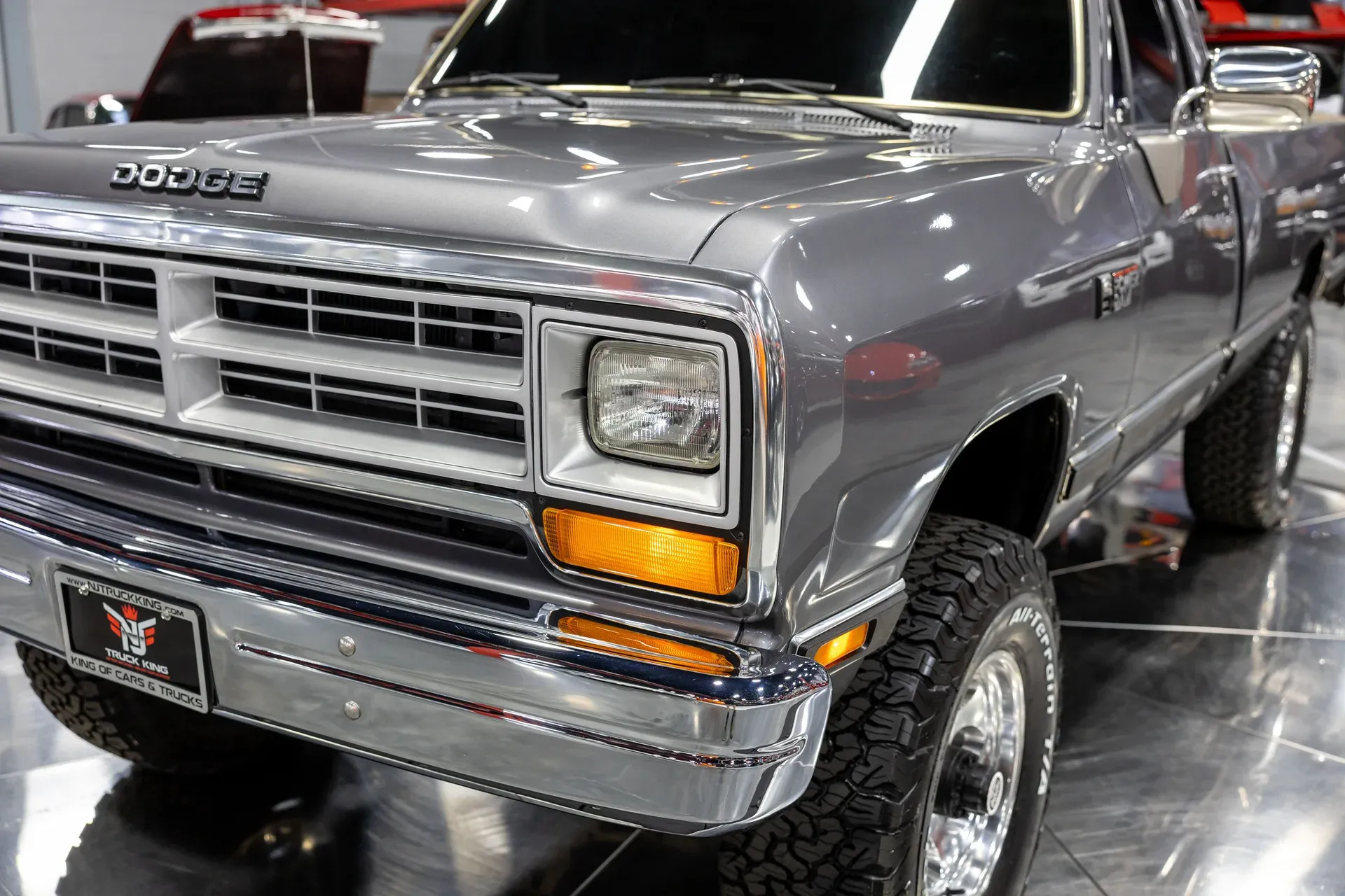 1989-dodge-3-4-ton-trucks-w250-sweptline-4wd (18)