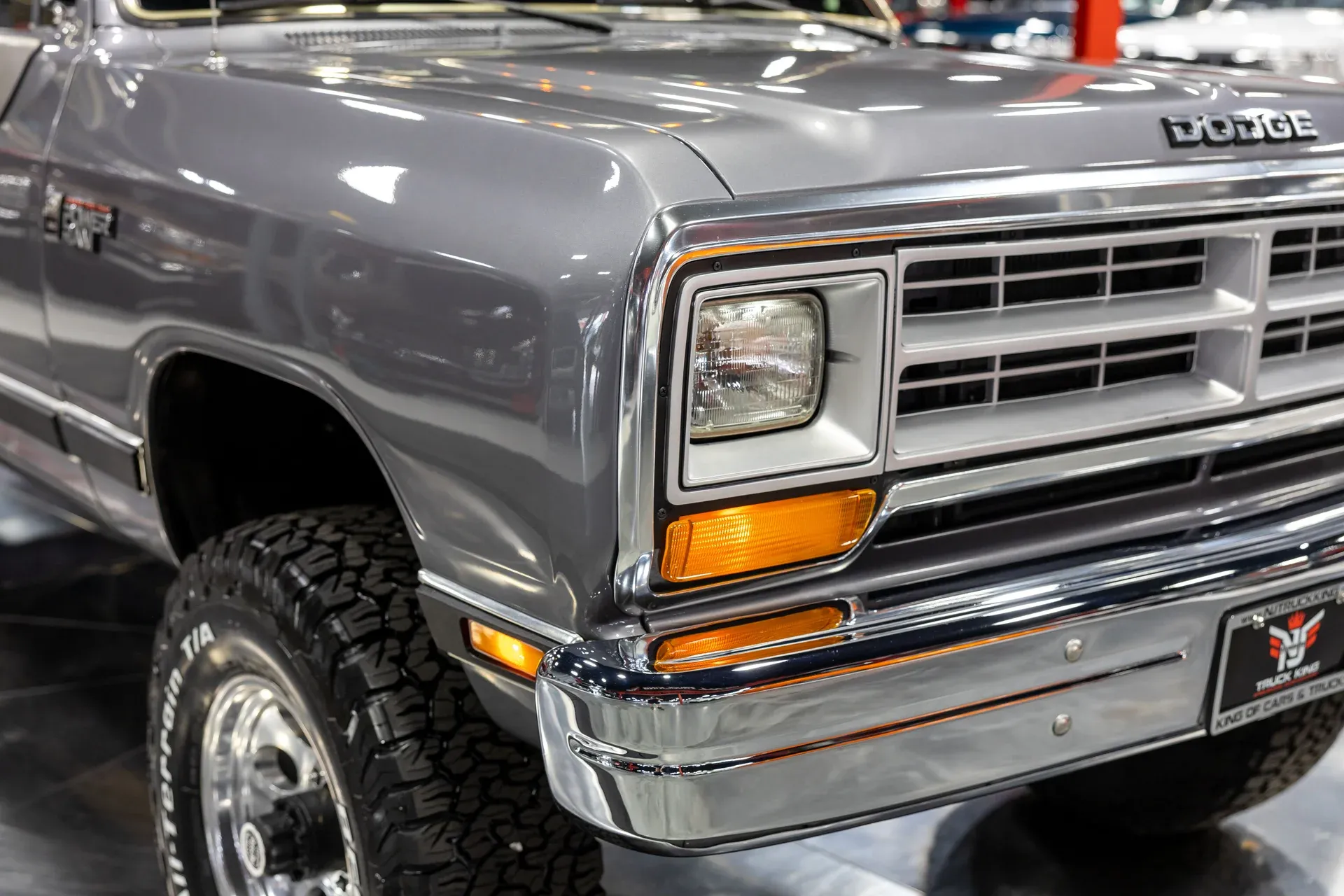 1989-dodge-3-4-ton-trucks-w250-sweptline-4wd (20)