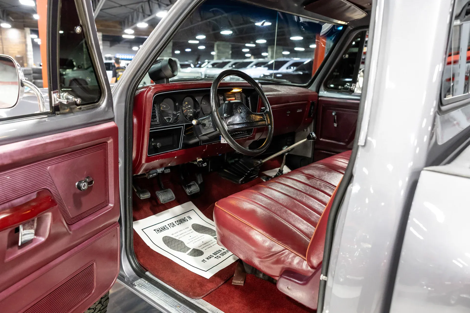 1989-dodge-3-4-ton-trucks-w250-sweptline-4wd (29)