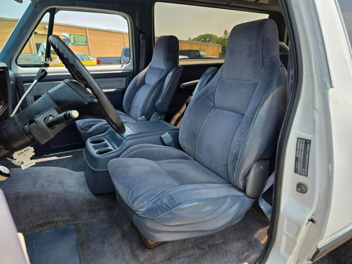 1989-dodge-ramcharger-royal-se-for-sale-17