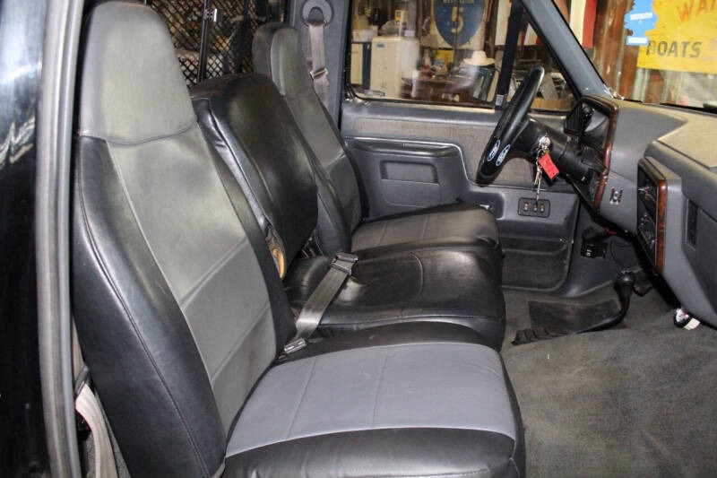1989-ford-f-250-xlt-lariat-2dr-4wd-standard-cab-lb-hd (51)