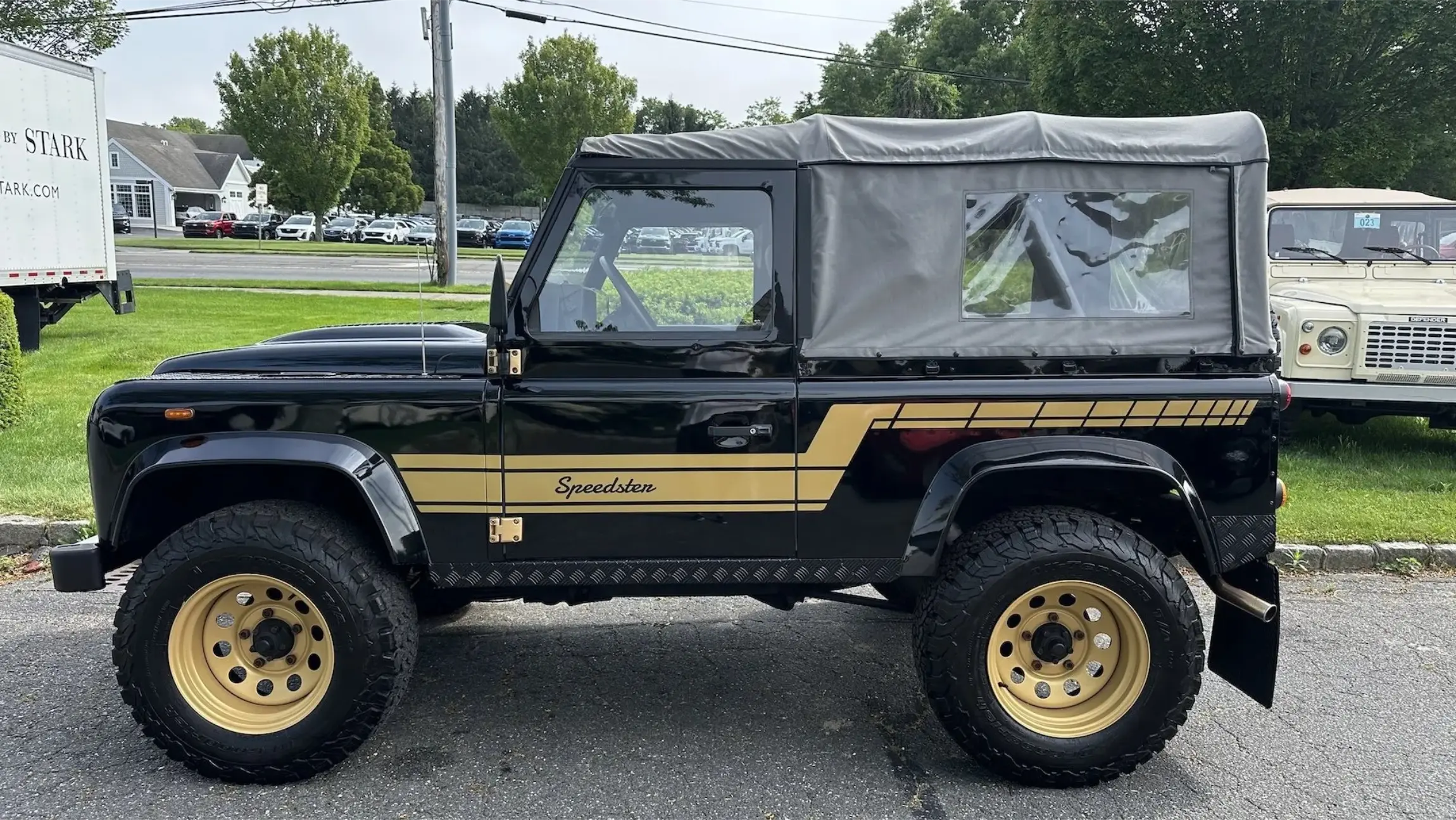 1990-land-rover-defender-90-for-sale-southampton-ny-2