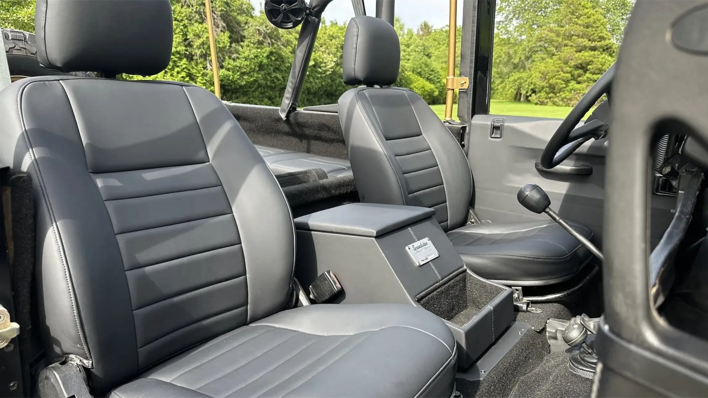 1990-land-rover-defender-90-for-sale-southampton-ny-34