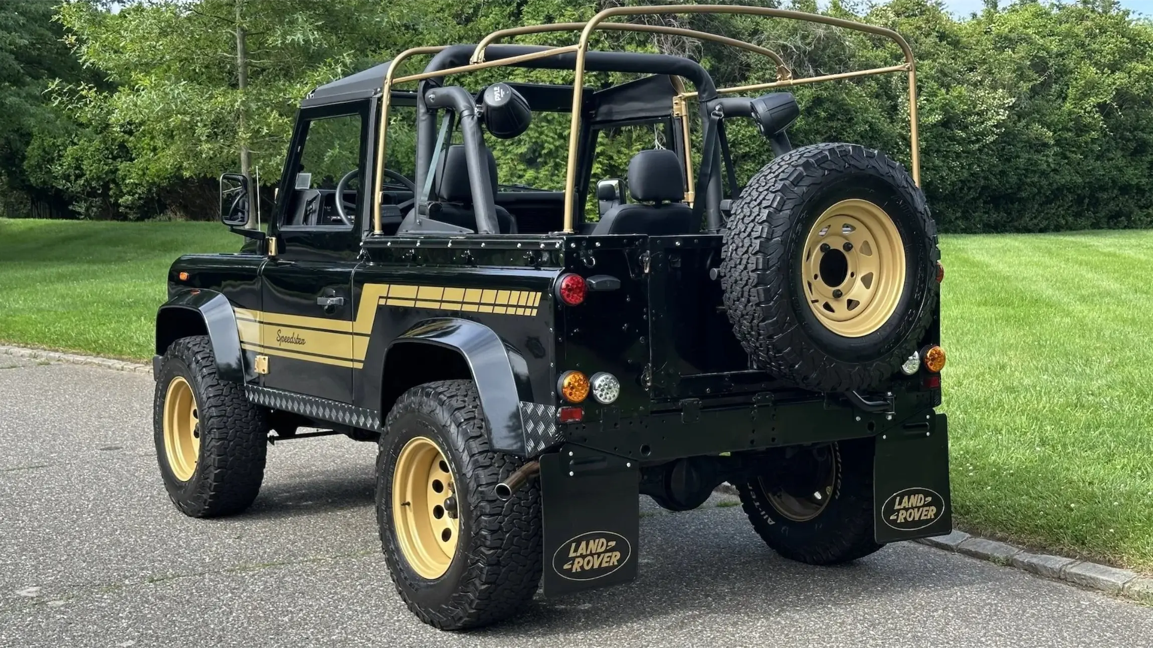 1990-land-rover-defender-90-for-sale-southampton-ny-54