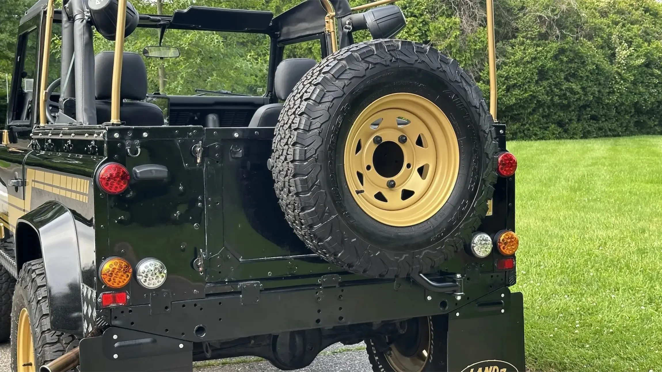 1990-land-rover-defender-90-for-sale-southampton-ny-65