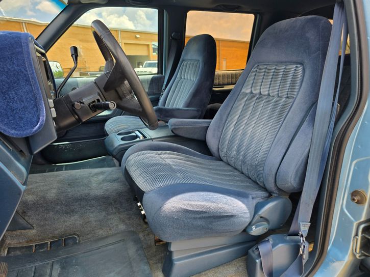 1993-chevrolet-suburban-c1500-hope-mills-nc-for-sale-14