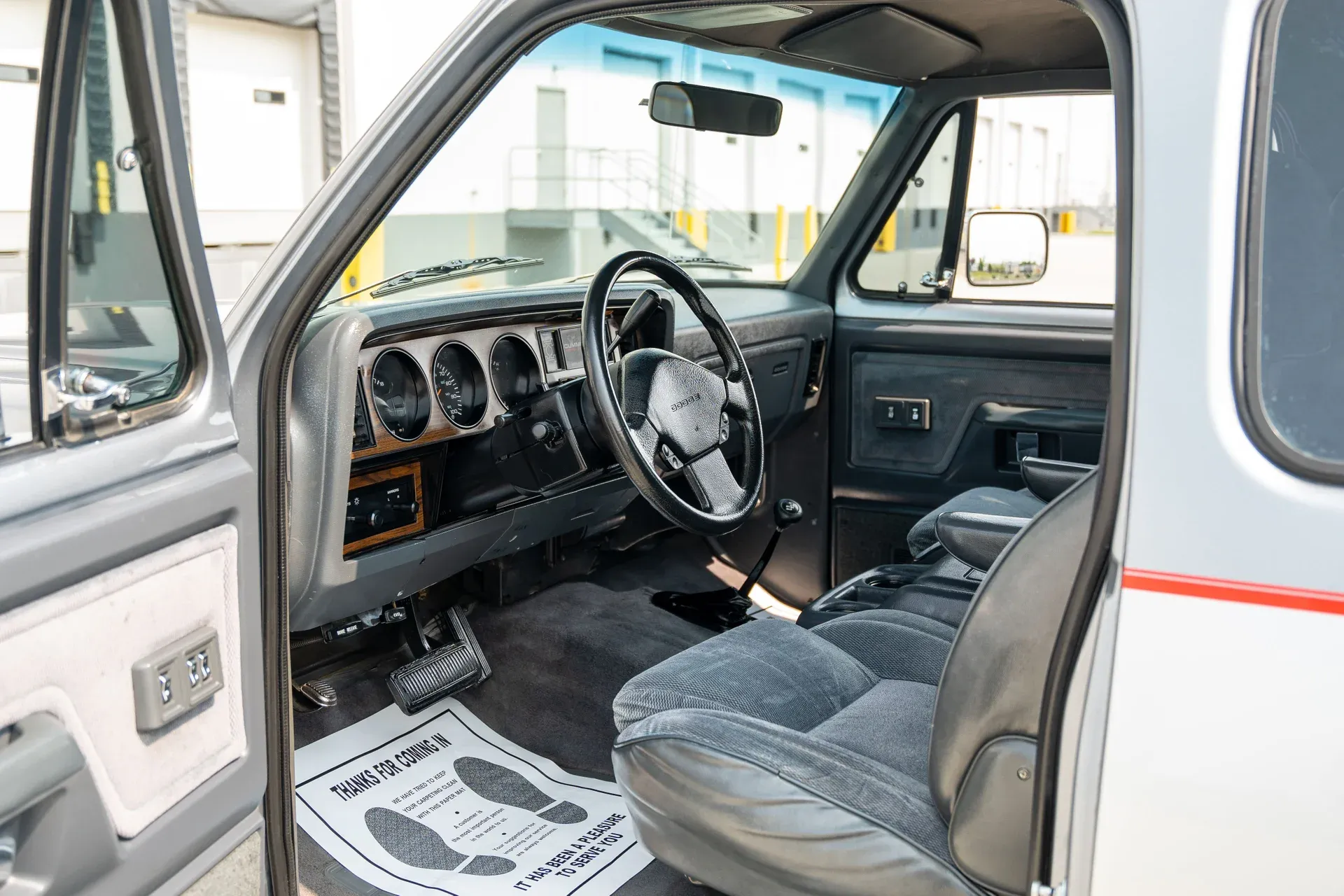 1993-dodge-d250-w250-club-cab-149-wb-4wd (29)