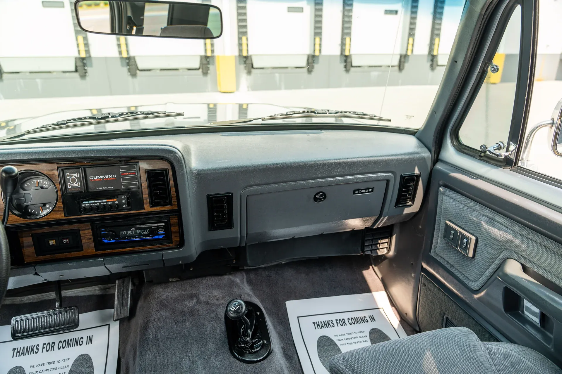 1993-dodge-d250-w250-club-cab-149-wb-4wd (38)