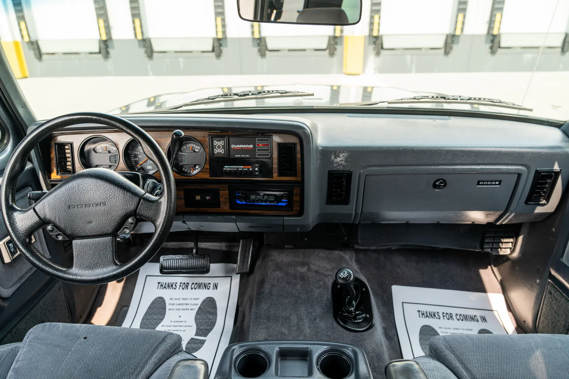 1993-dodge-d250-w250-club-cab-149-wb-4wd (39)