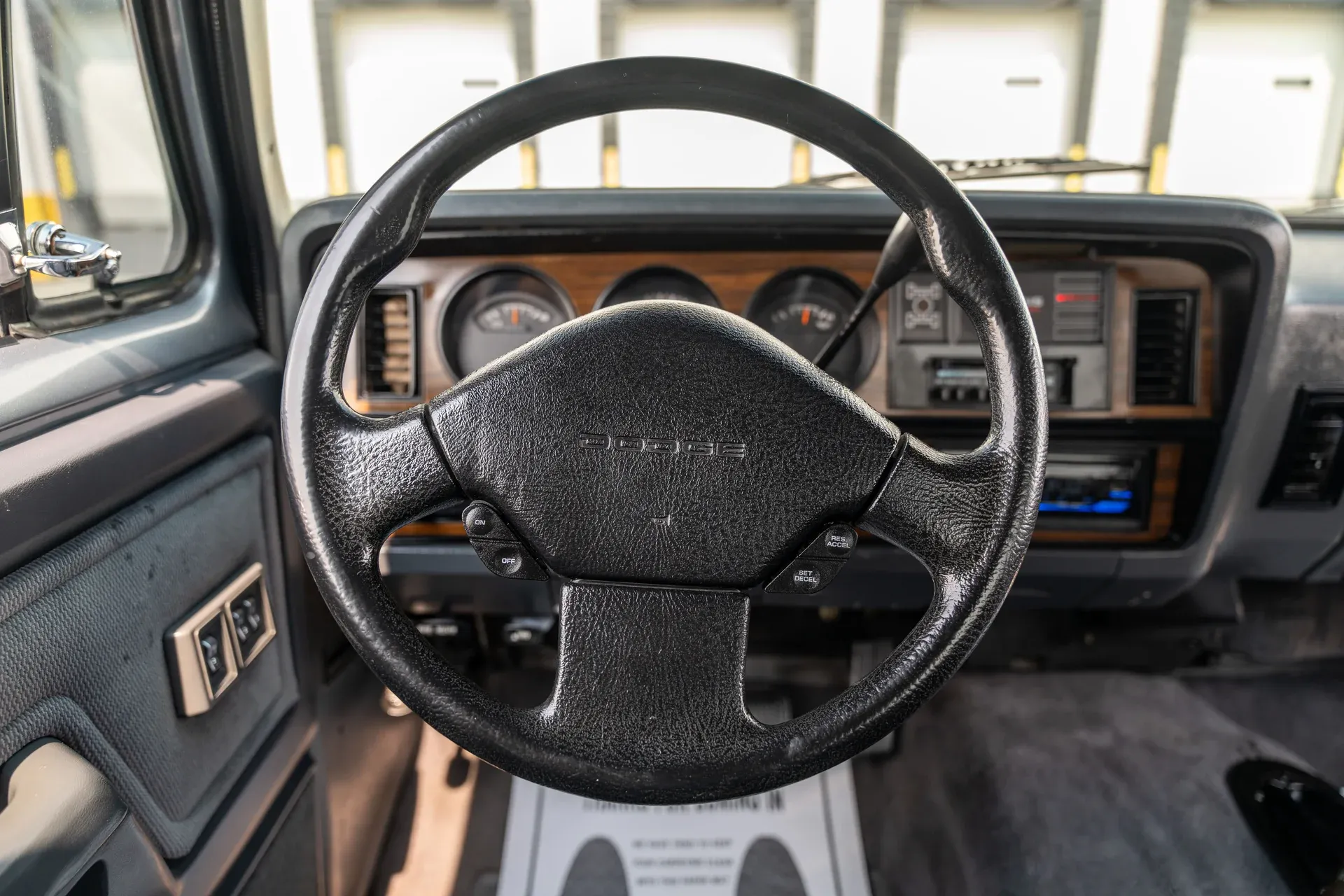 1993-dodge-d250-w250-club-cab-149-wb-4wd (40)