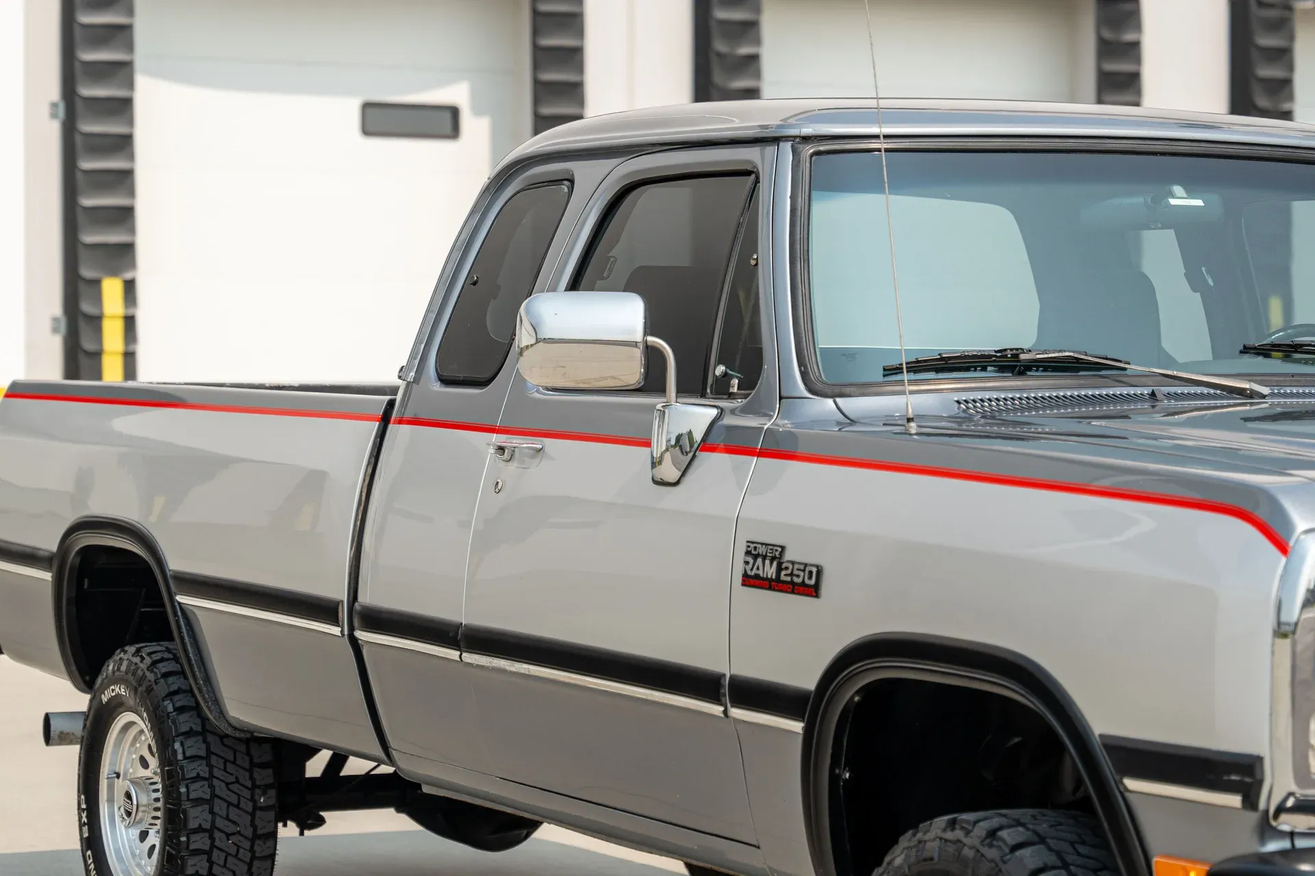 1993-dodge-d250-w250-club-cab-149-wb-4wd (8)