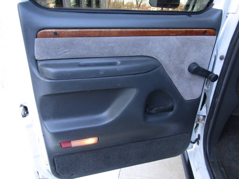 1993-ford-f-350-xlt-centurion-conversion-for-sale-15