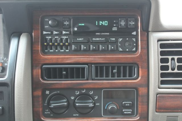 1993-jeep-grand-cherokee-limited-for-sale-13