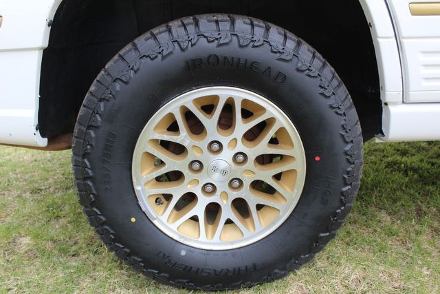 1993-jeep-grand-cherokee-limited-for-sale-35