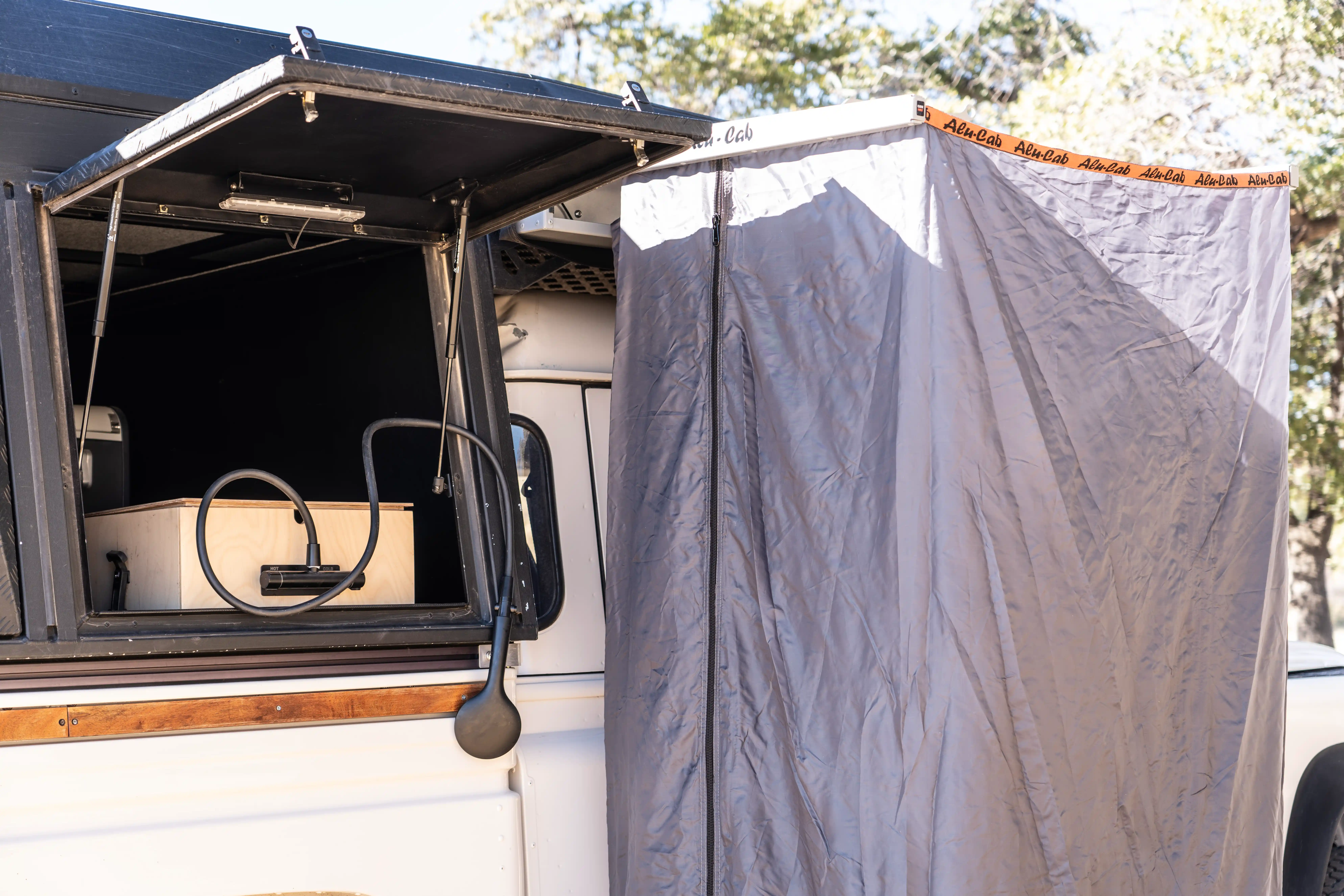 1994 Land Rover Defender 130 Overlander-17