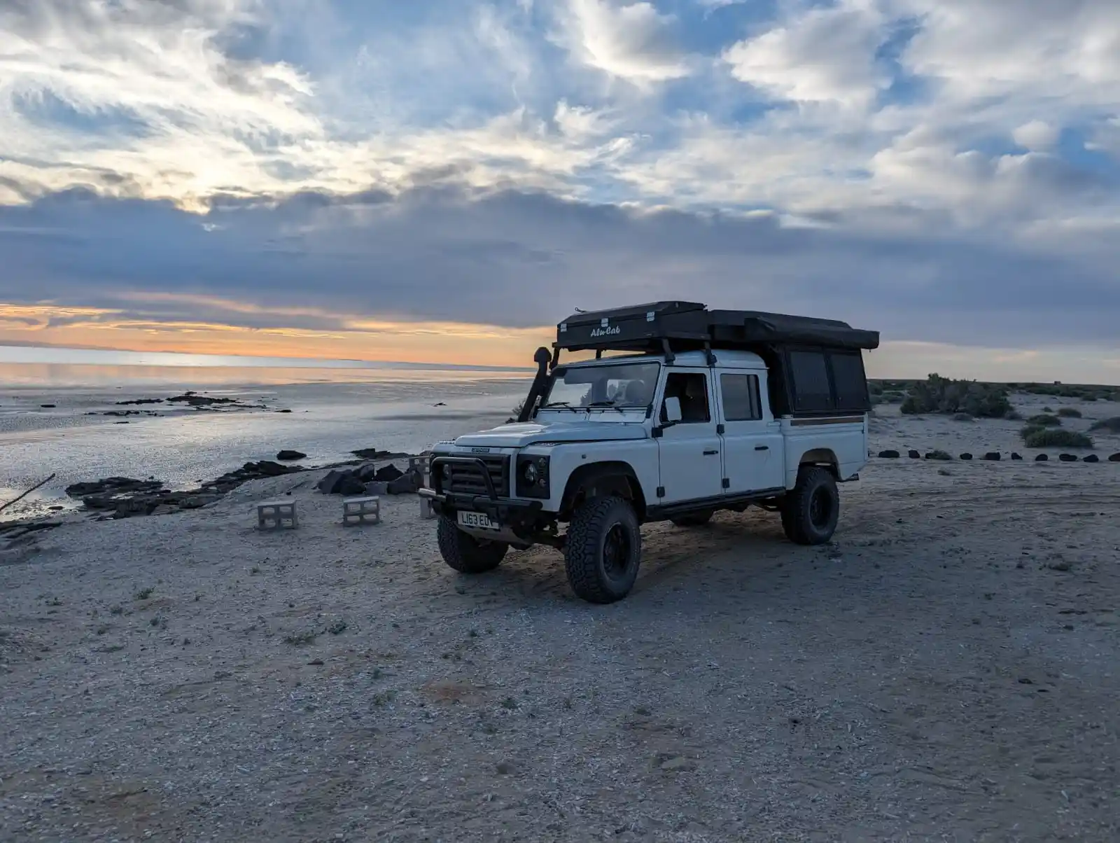 1994 Land Rover Defender 130 Overlander-23