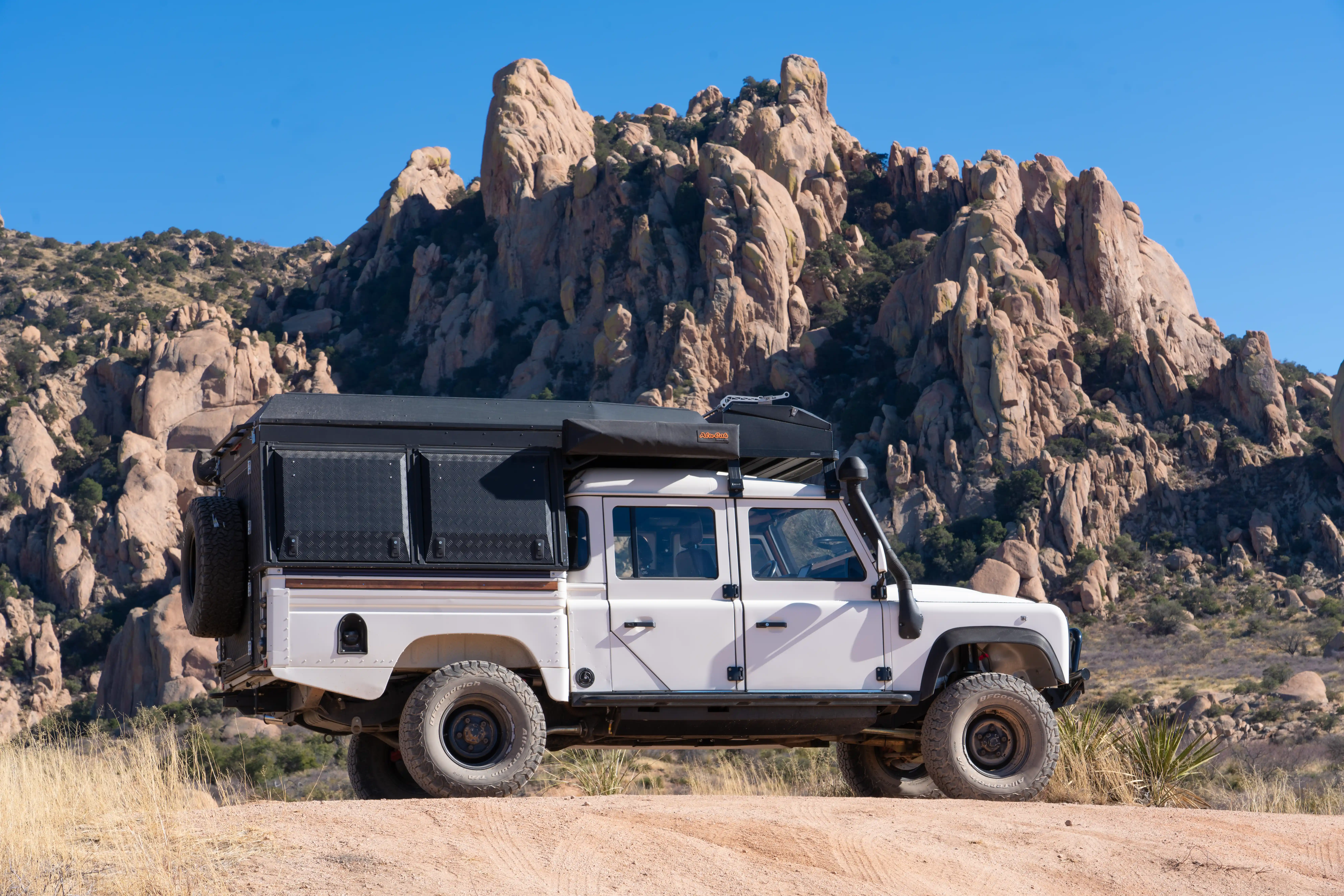 1994 Land Rover Defender 130 Overlander-7