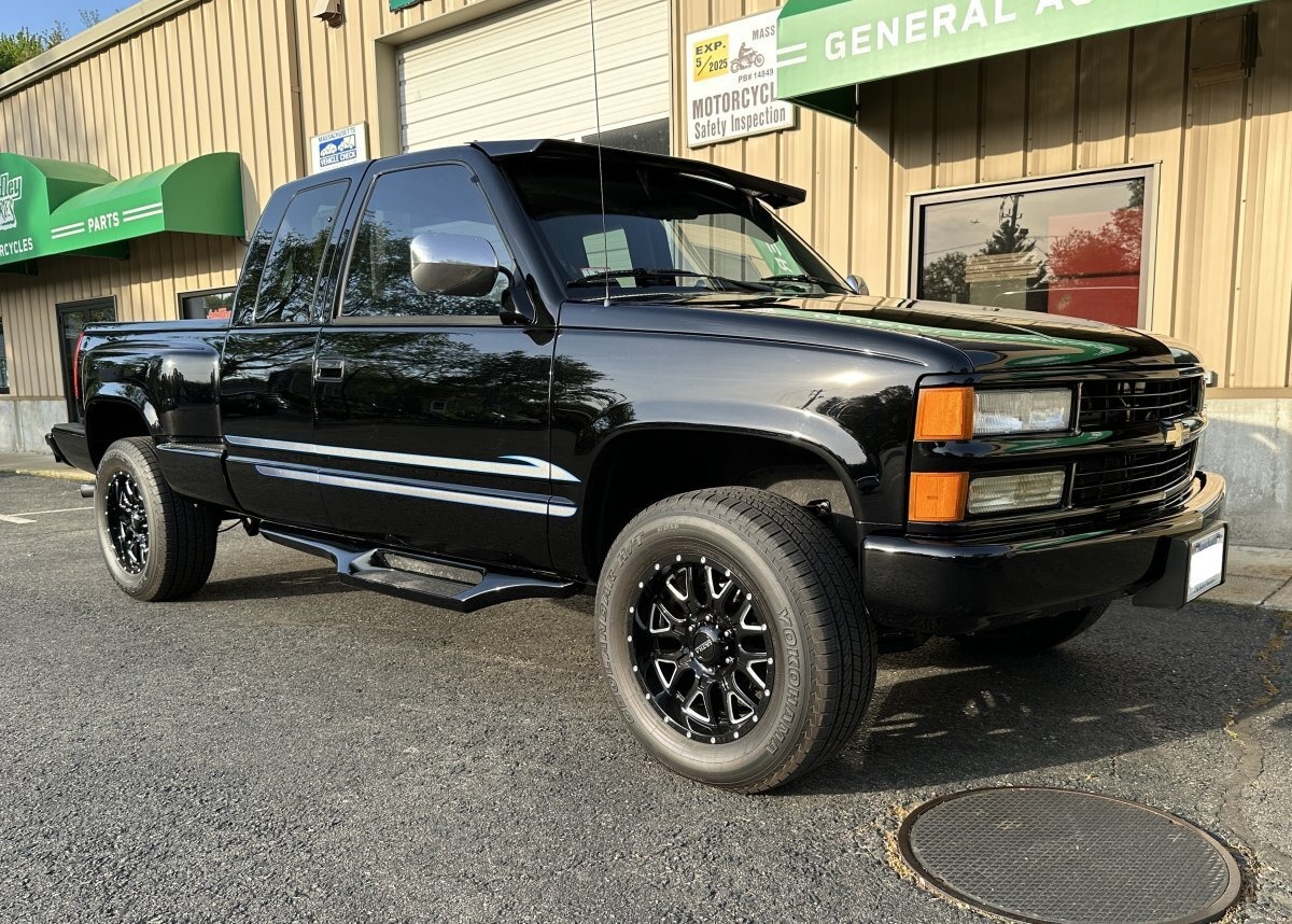 1994-chevrolet-k-1500-extended-cab-step-side-z71-off-road-4x4-2