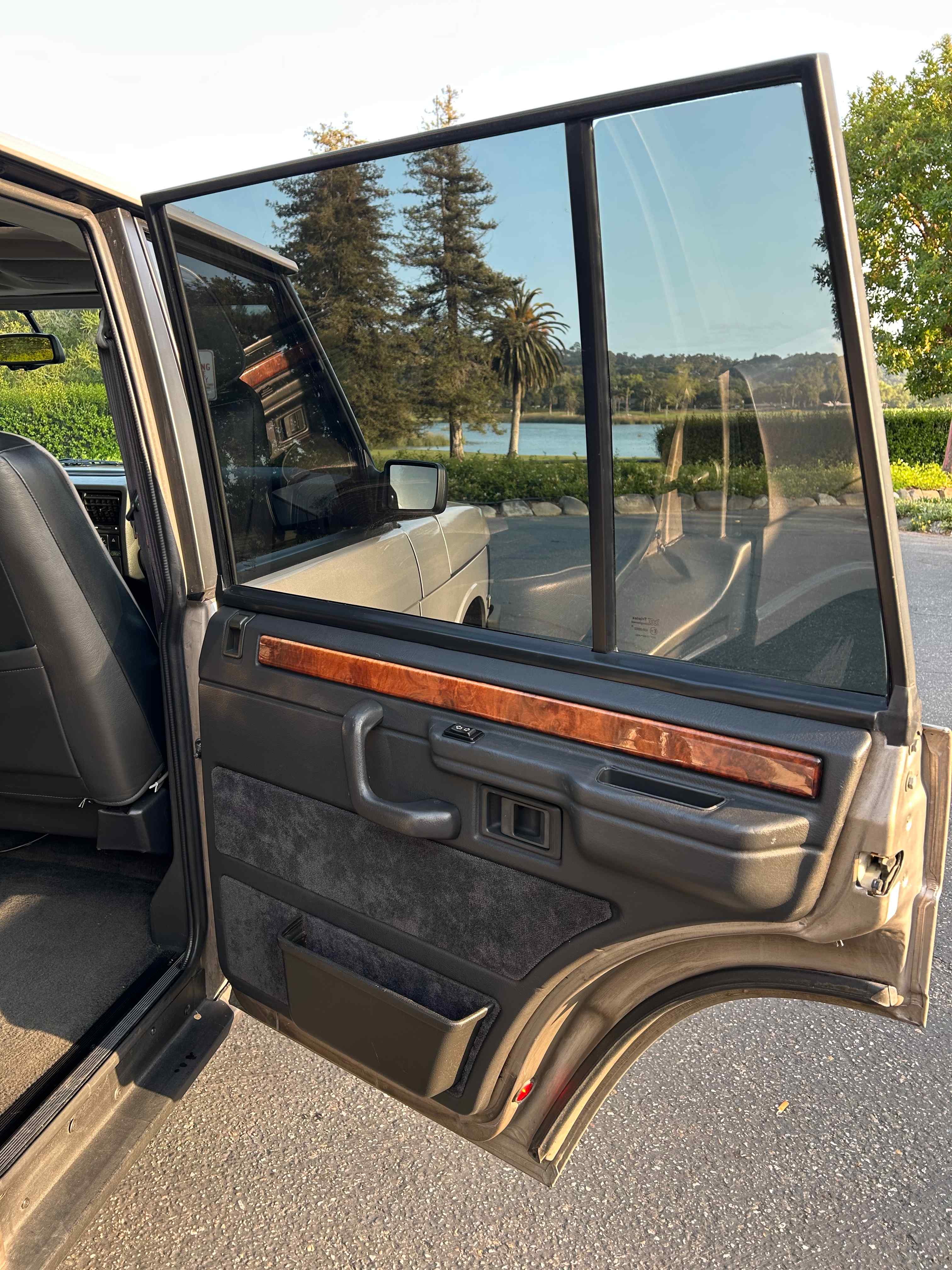 1995 Land Rover Range Rover 23 (1)